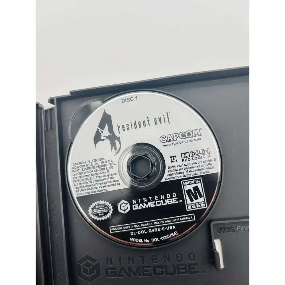 Resident Evil 4 Nintendo GameCube Complete CIB Black Label VG+ Condition